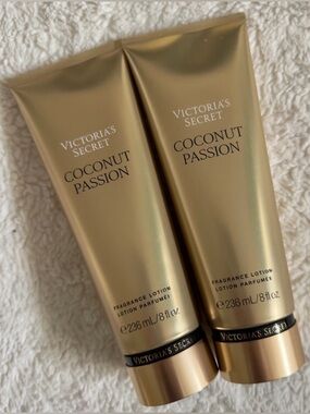 NEW Victoria's Secret Coconut Passion Fragrance Lotion Set